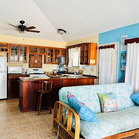 Coral Cove Inn Maya Beach エクステリア 写真