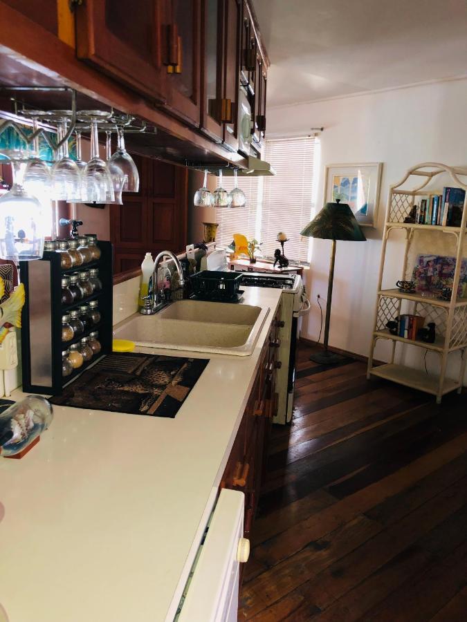 Coral Cove Inn Maya Beach エクステリア 写真