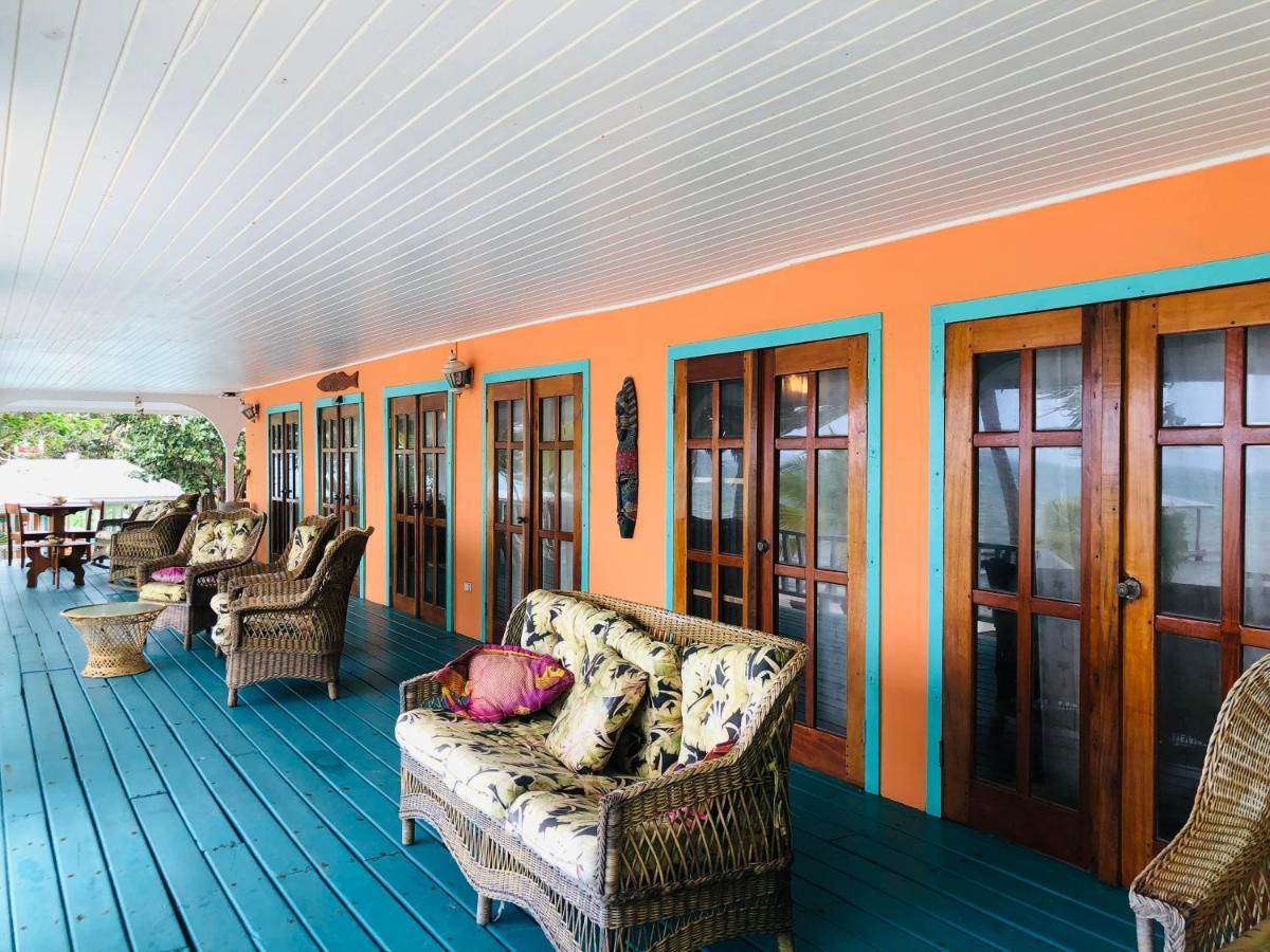 Coral Cove Inn Maya Beach エクステリア 写真