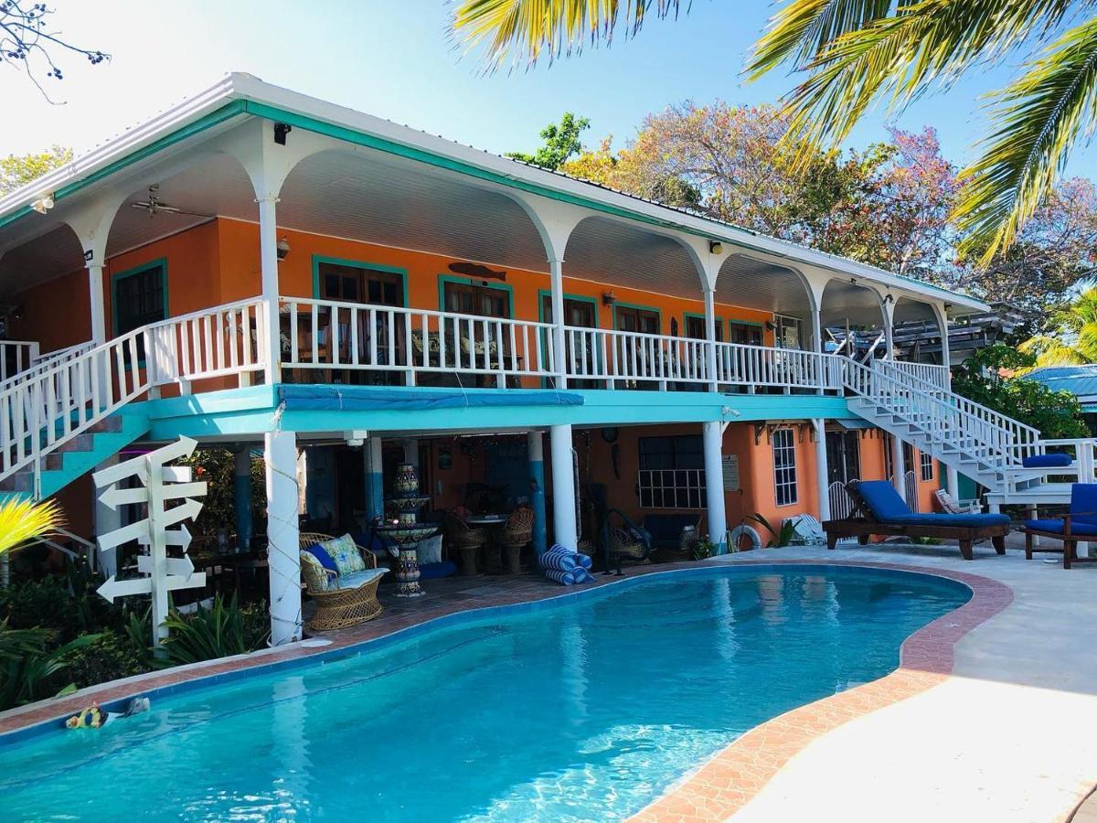 Coral Cove Inn Maya Beach エクステリア 写真