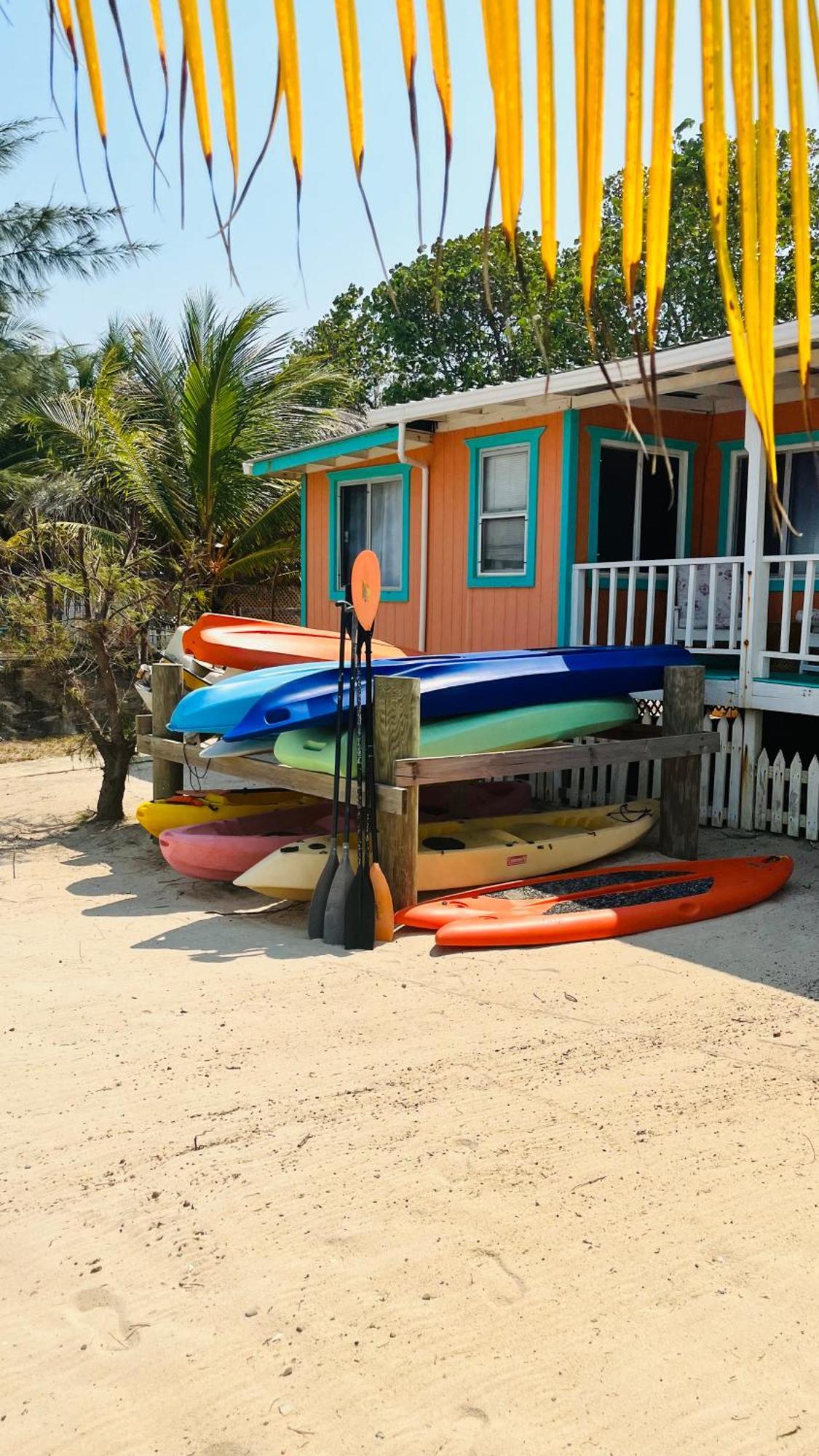 Coral Cove Inn Maya Beach エクステリア 写真
