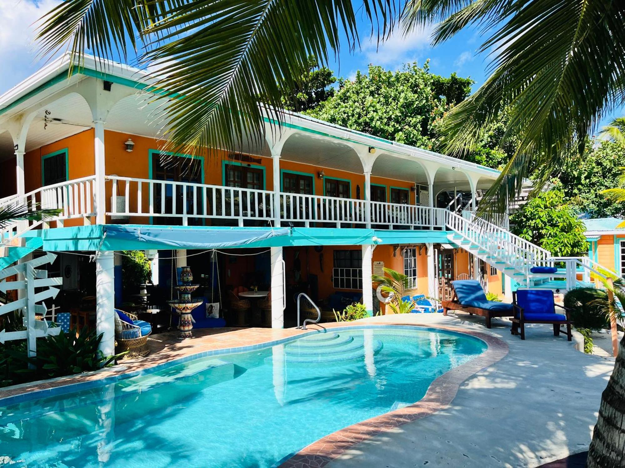 Coral Cove Inn Maya Beach エクステリア 写真